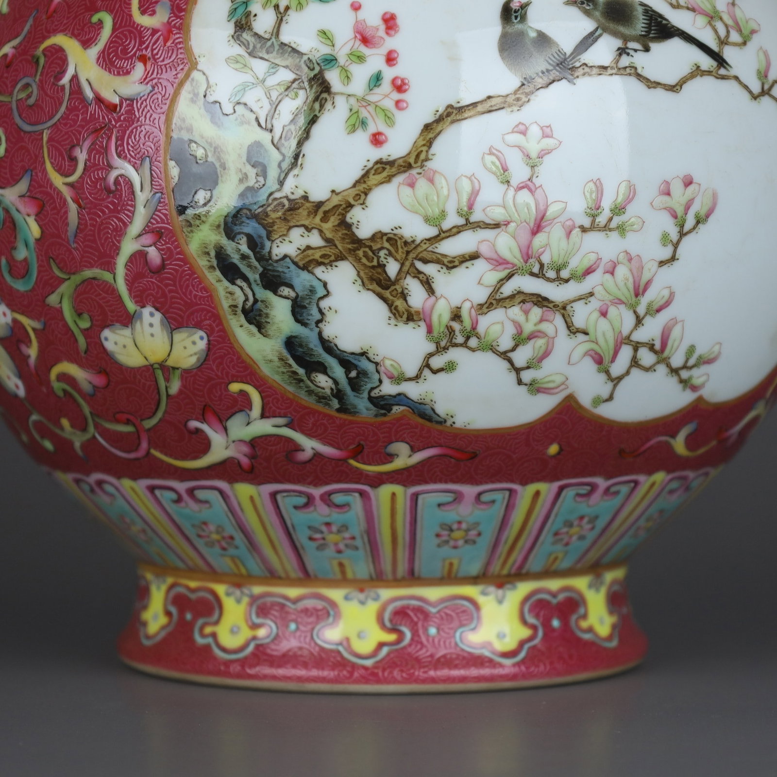 A Exquisite Ruby Red-Glazed Famille-Rose Flower and Bird Pattern Dragon-Ears Vase - 6