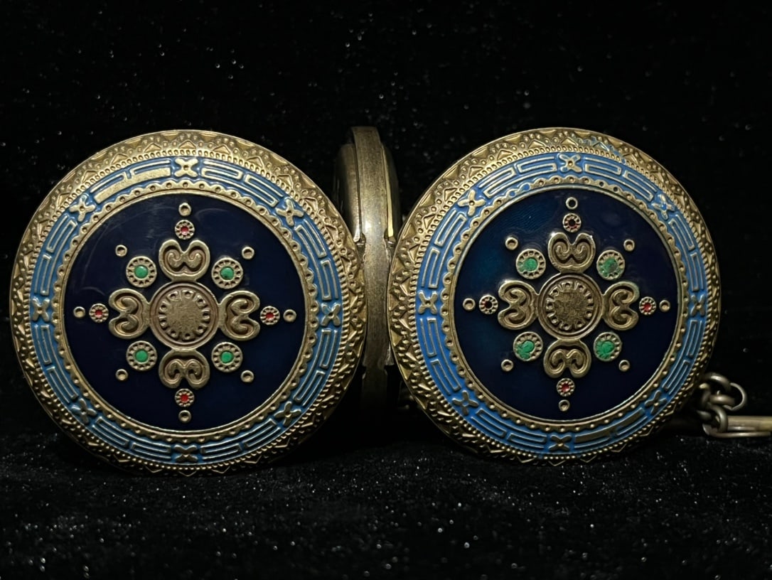 A Exquisite Coppery Double Opening Pocket Watch - 6