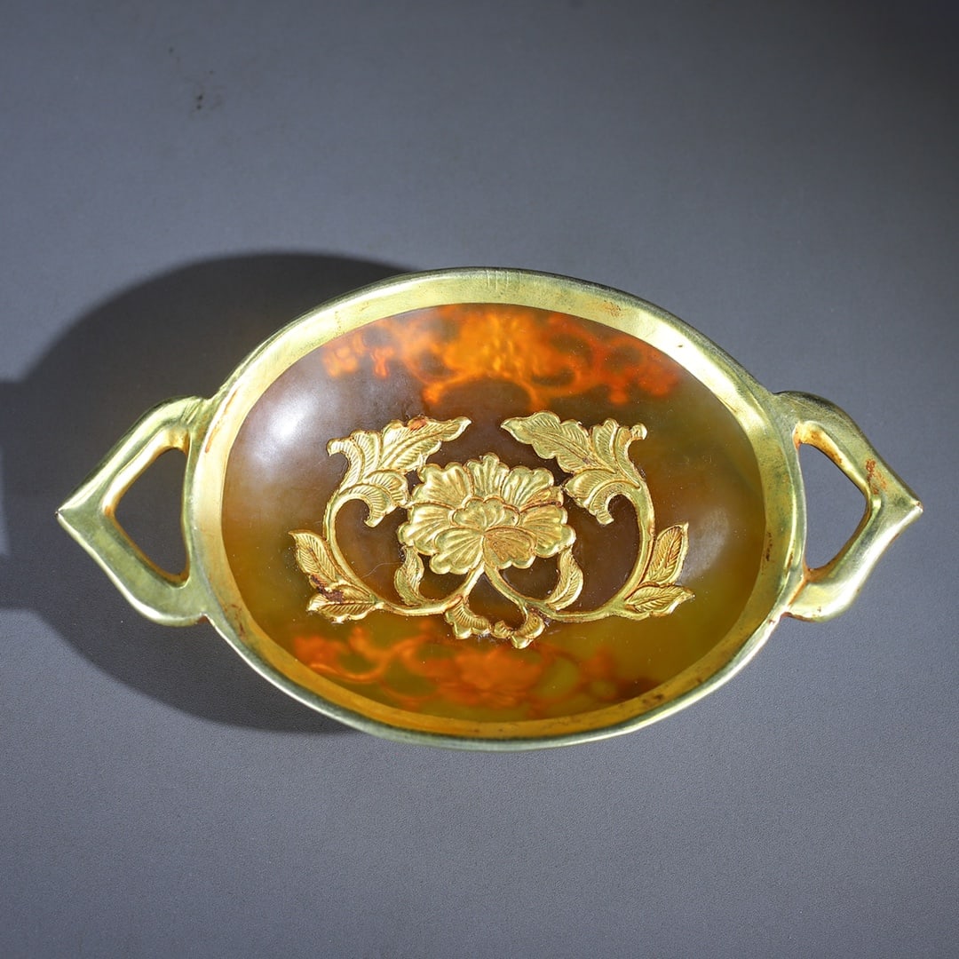 A Exquisite Cover with Gold Agate Plate - 2