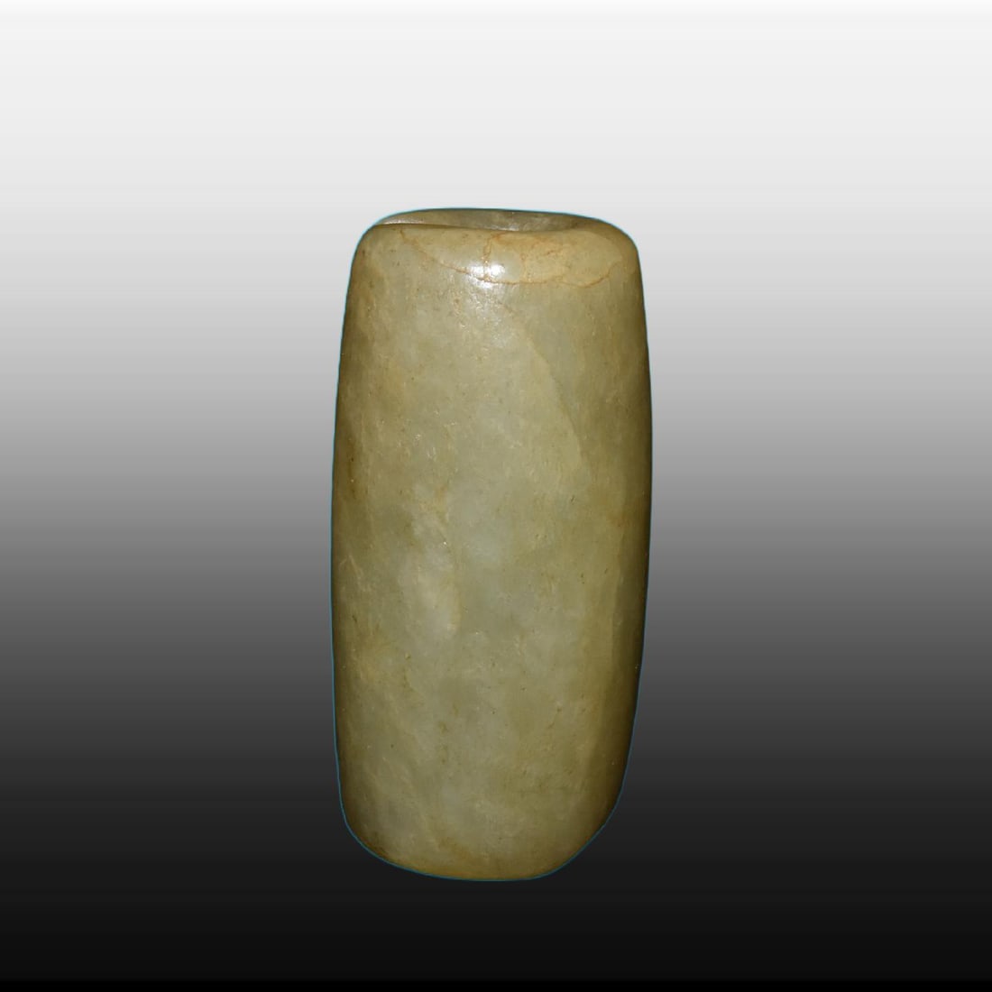 A Exquisite River Polished Jade Handheld Carving: A Exquisite River Polished Jade Handheld Carving,Ancient Time, China,Size:2.2inx1.2in,Weight:60g 河磨玉手把件,远古时期