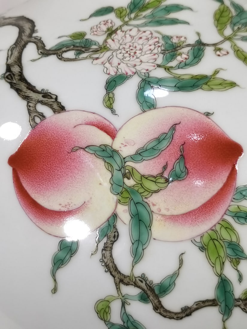 A Exquisite Famille-Rose Peach Pattern Vase - 6