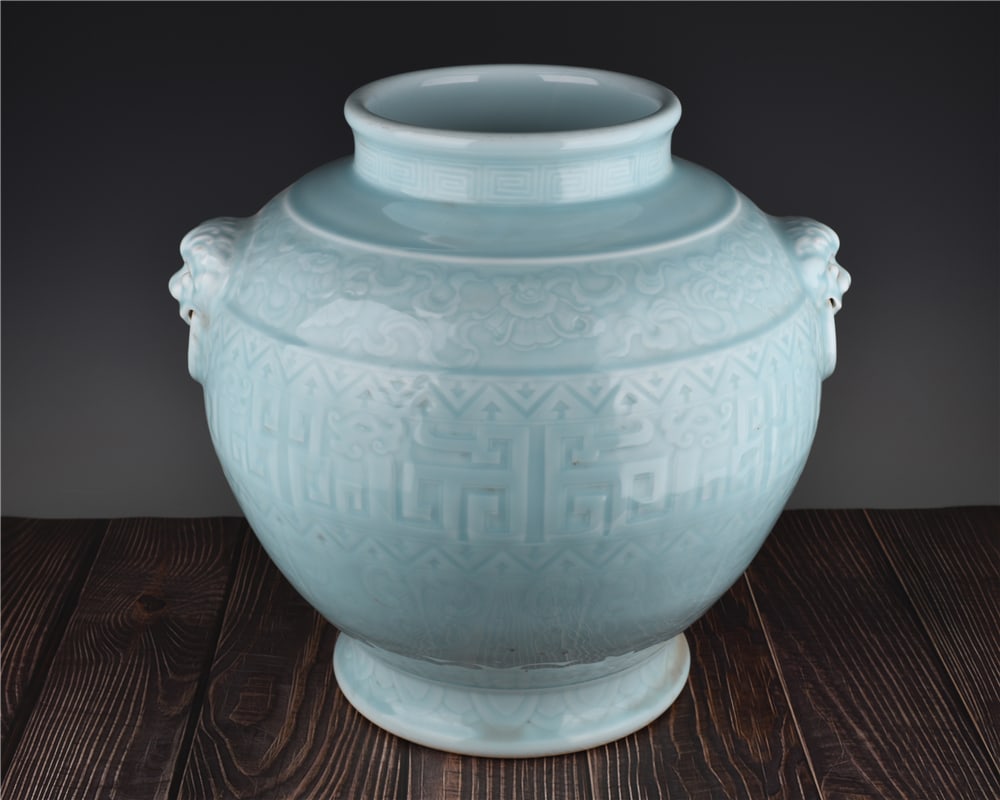 A Exquisite Sky Blue Glazed Dragon Pattern Jar - 3