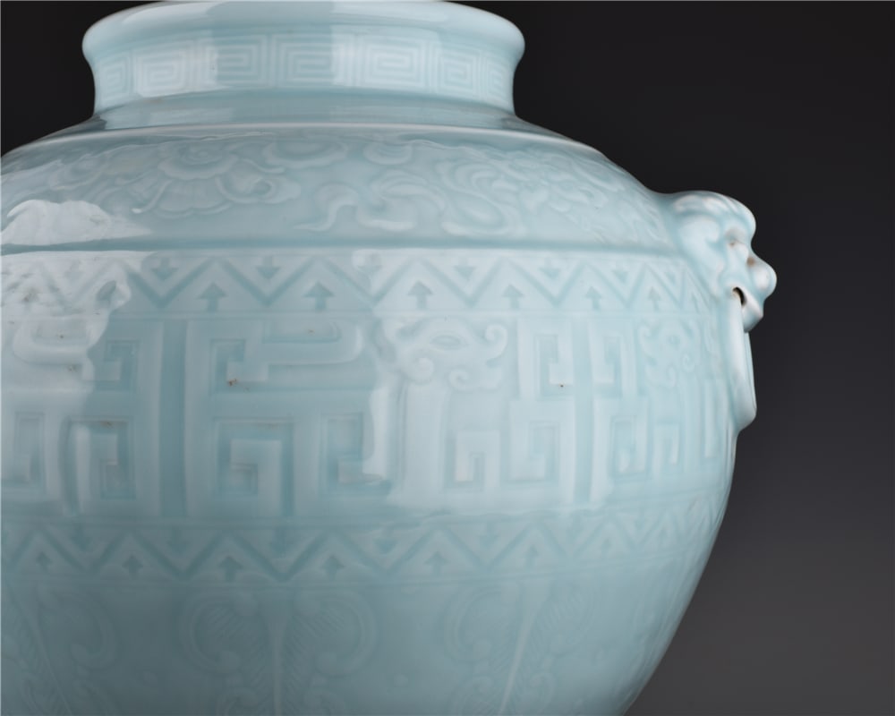 A Exquisite Sky Blue Glazed Dragon Pattern Jar - 5