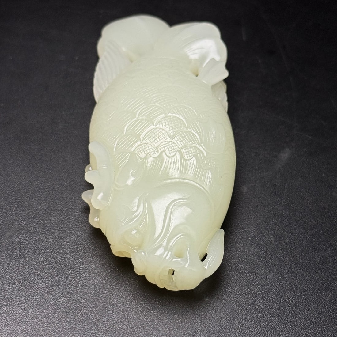 A Exquisite Hotan Jade Fish Handheld Carving - 6