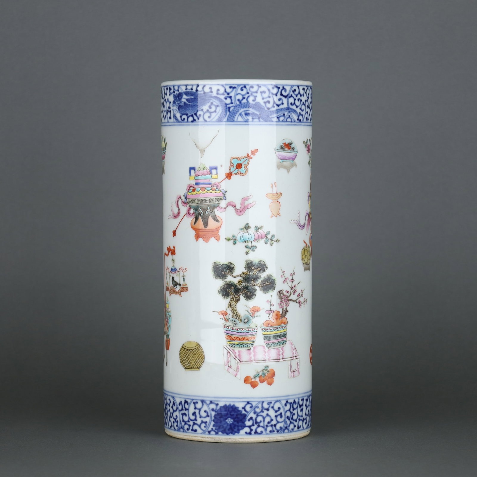 A Exquisite Blue and White Famille-Rose Antique Pattern Hatstand: A Exquisite Blue and White Famille-Rose Antique Pattern Hatstand,Qing Dynasty, China,Daoguang Six-character Mark,Size:11.5inx5in