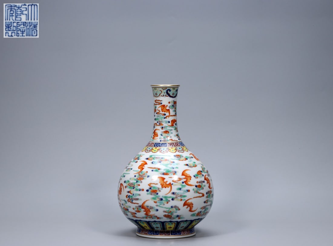 A Exquisite Blue and White Doucai Bats Pattern Vase: A Exquisite Blue and White Doucai Bats Pattern Vase,Qing Dynasty, China,Qianlong Six-character Mark,Size:11inx2.2inx7.1inx4.4in,Weight:1343g 青花斗彩蝙蝠纹