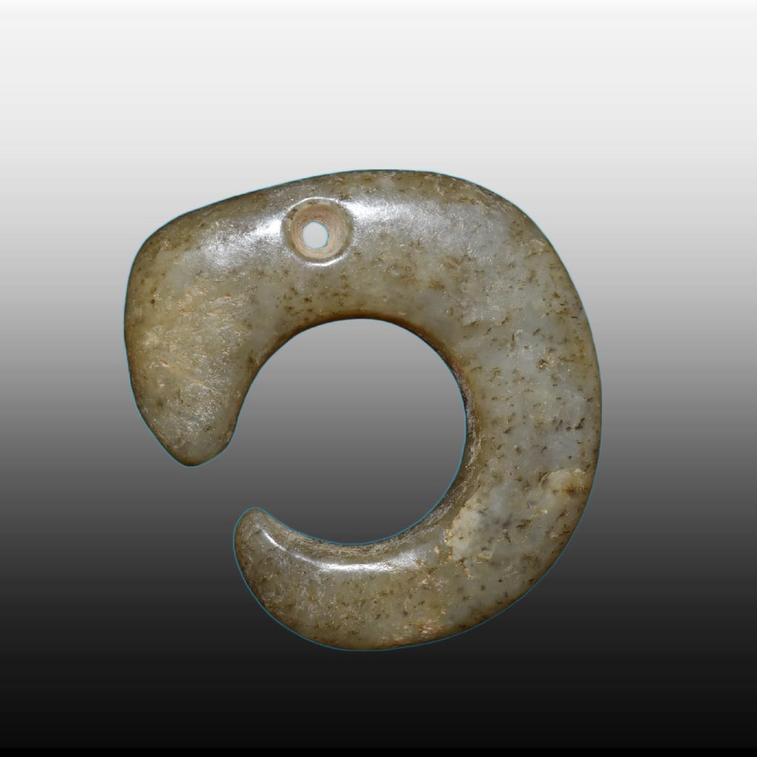 A Exquisite River Polished Jade Pig Dragon: A Exquisite River Polished Jade Pig Dragon,Ancient Time, China,Size:2.7inx2.8in,Weight:80g 河磨玉猪龙,远古时期