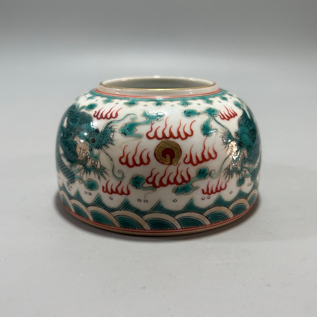 A Exquisite Famille-Rose Dragon Pattern Brush Washer: A Exquisite Famille-Rose Dragon Pattern Brush Washer,Qing Dynasty, China,Guangxu Six-character Mark,Size:2.6inx3.3in 粉彩龙纹洗,中国清代,光&
