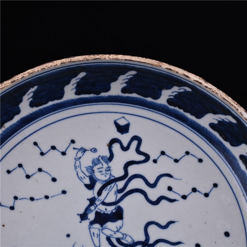 A Exquisite Blue and White Figures Pattern Plate - 3
