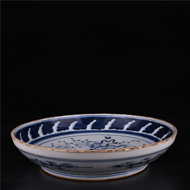 A Exquisite Blue and White Figures Pattern Plate - 8
