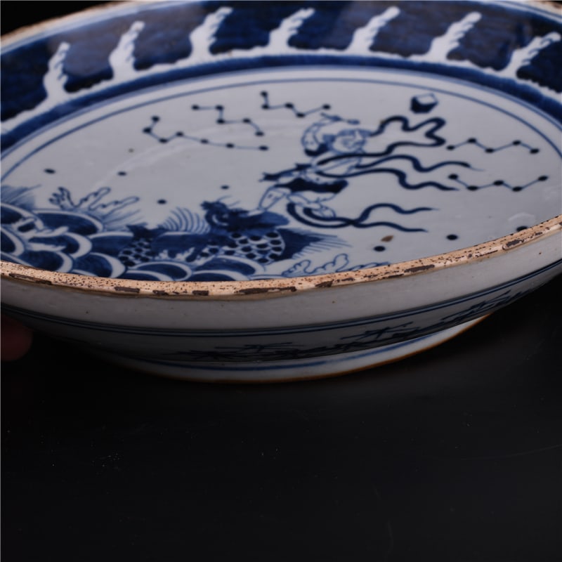 A Exquisite Blue and White Figures Pattern Plate - 9