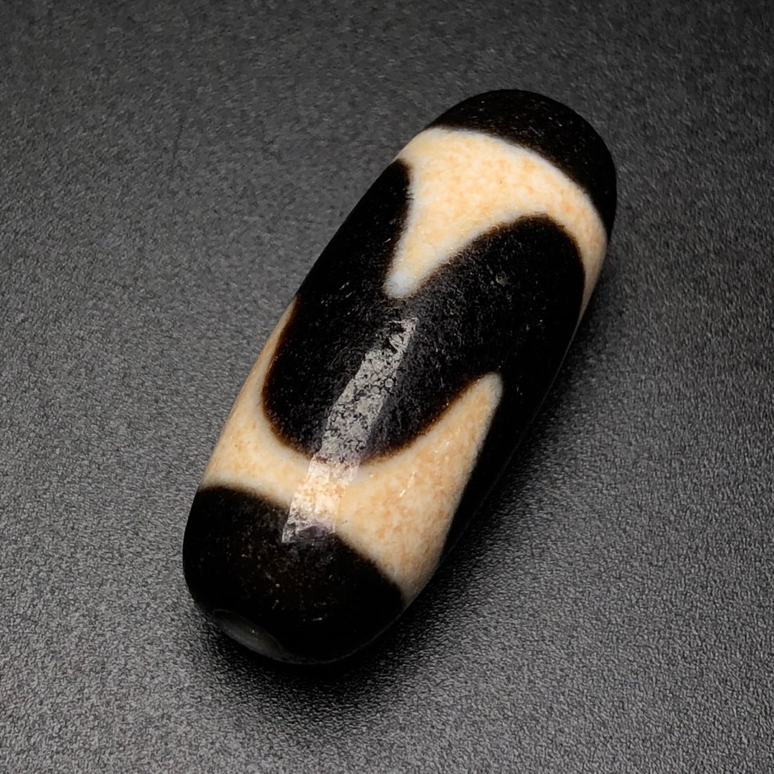 A Exquisite Tiger Tooth Dzi bead - 4