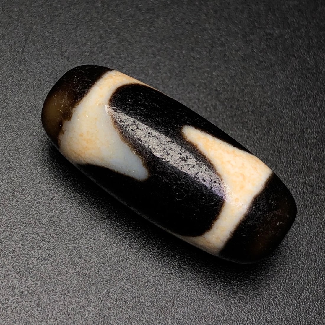 A Exquisite Tiger Tooth Dzi bead - 7