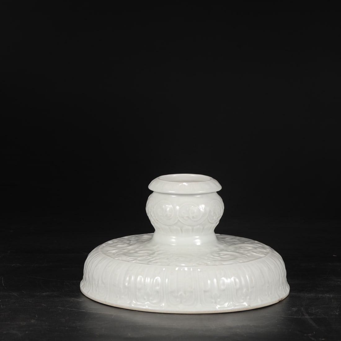 A Exquisite Sweet White Glazed Ruyi Pattern Hatstand - 2