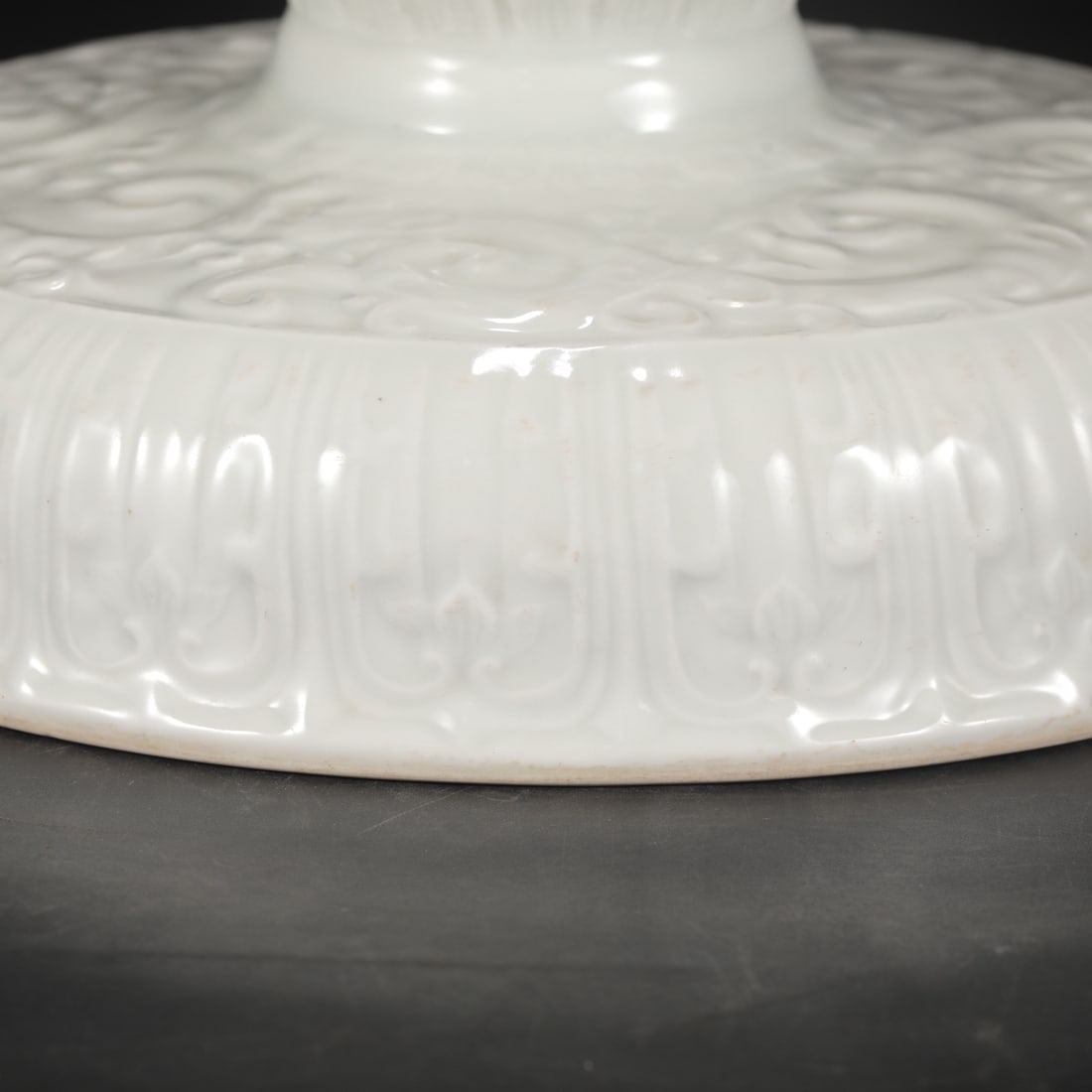 A Exquisite Sweet White Glazed Ruyi Pattern Hatstand - 4