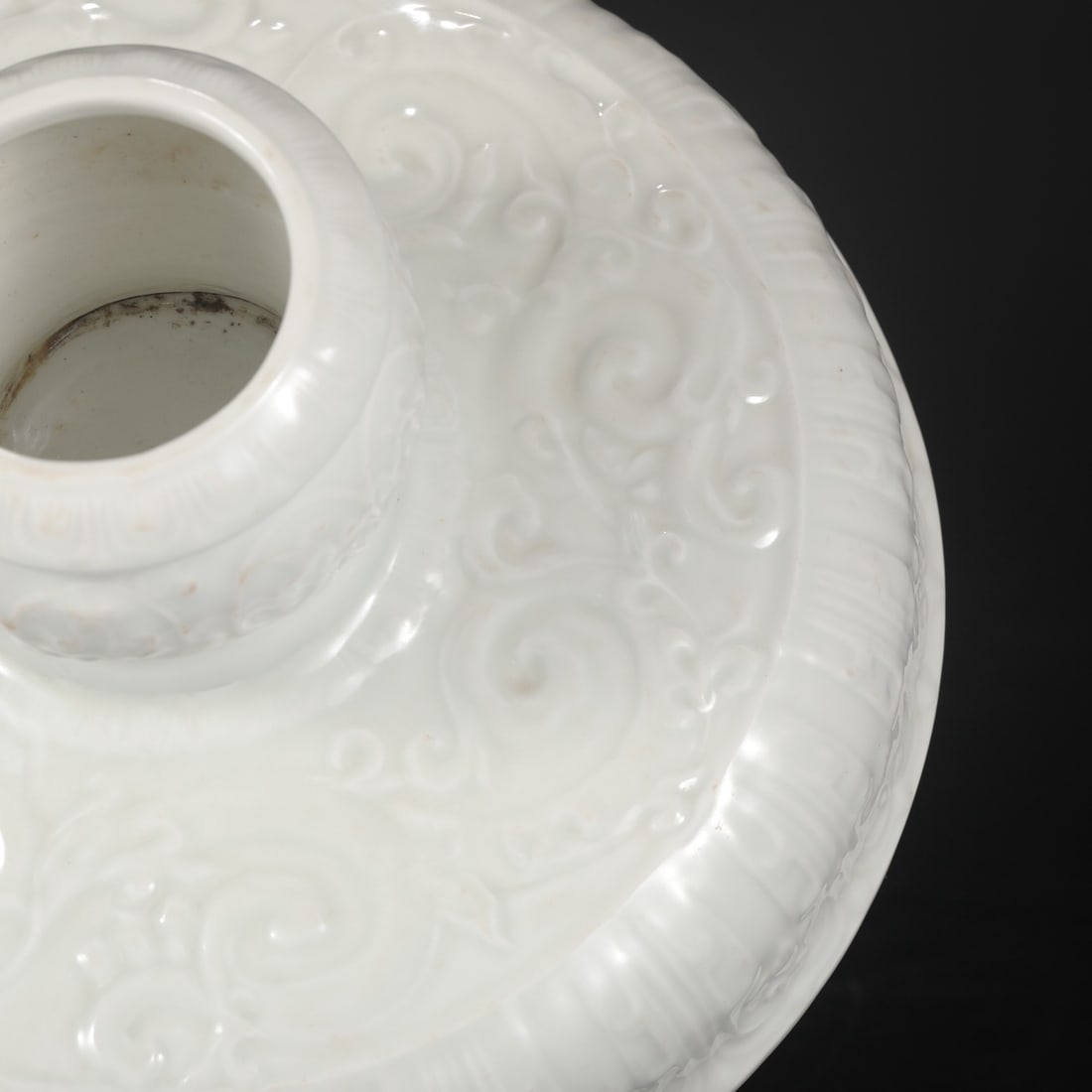 A Exquisite Sweet White Glazed Ruyi Pattern Hatstand - 6