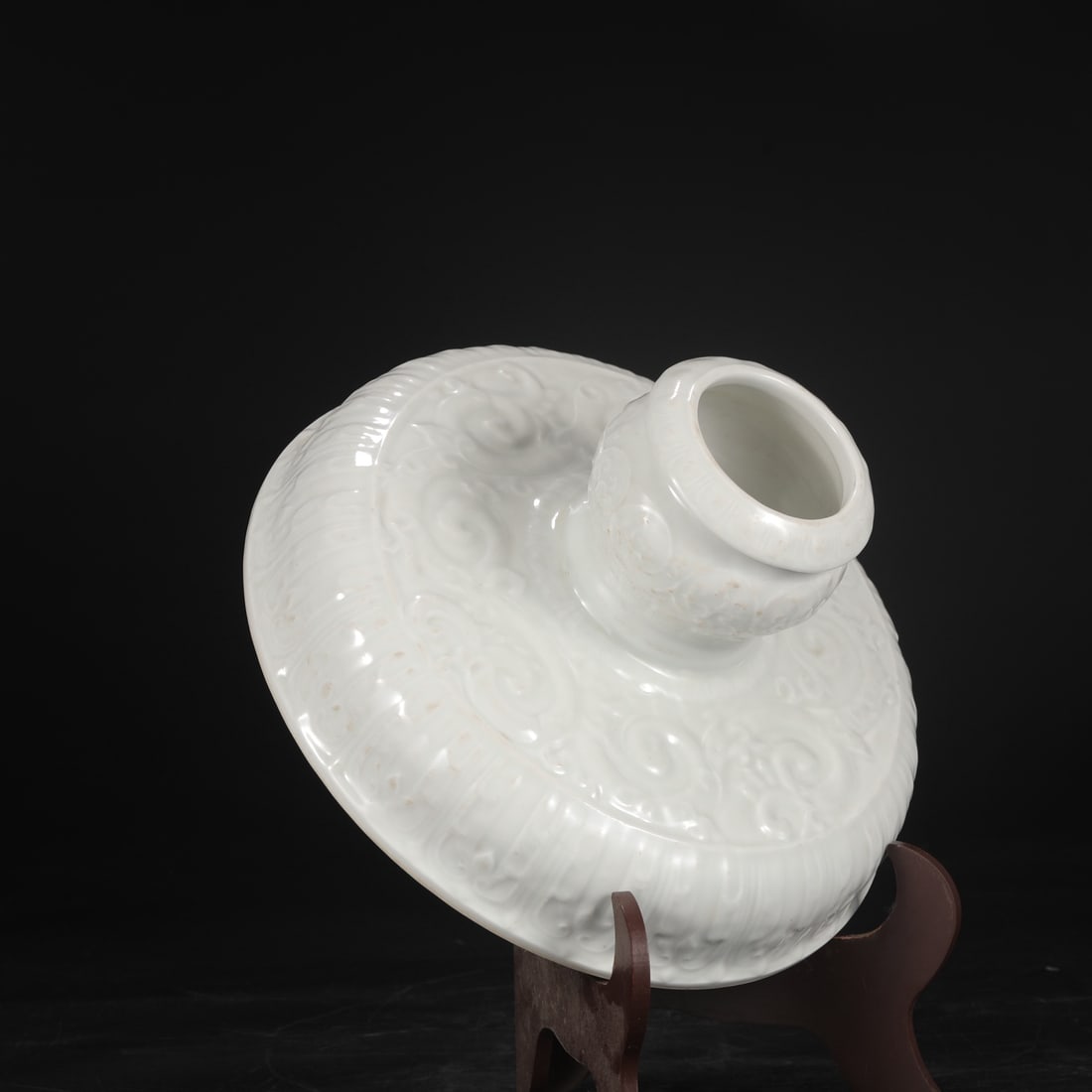 A Exquisite Sweet White Glazed Ruyi Pattern Hatstand - 8
