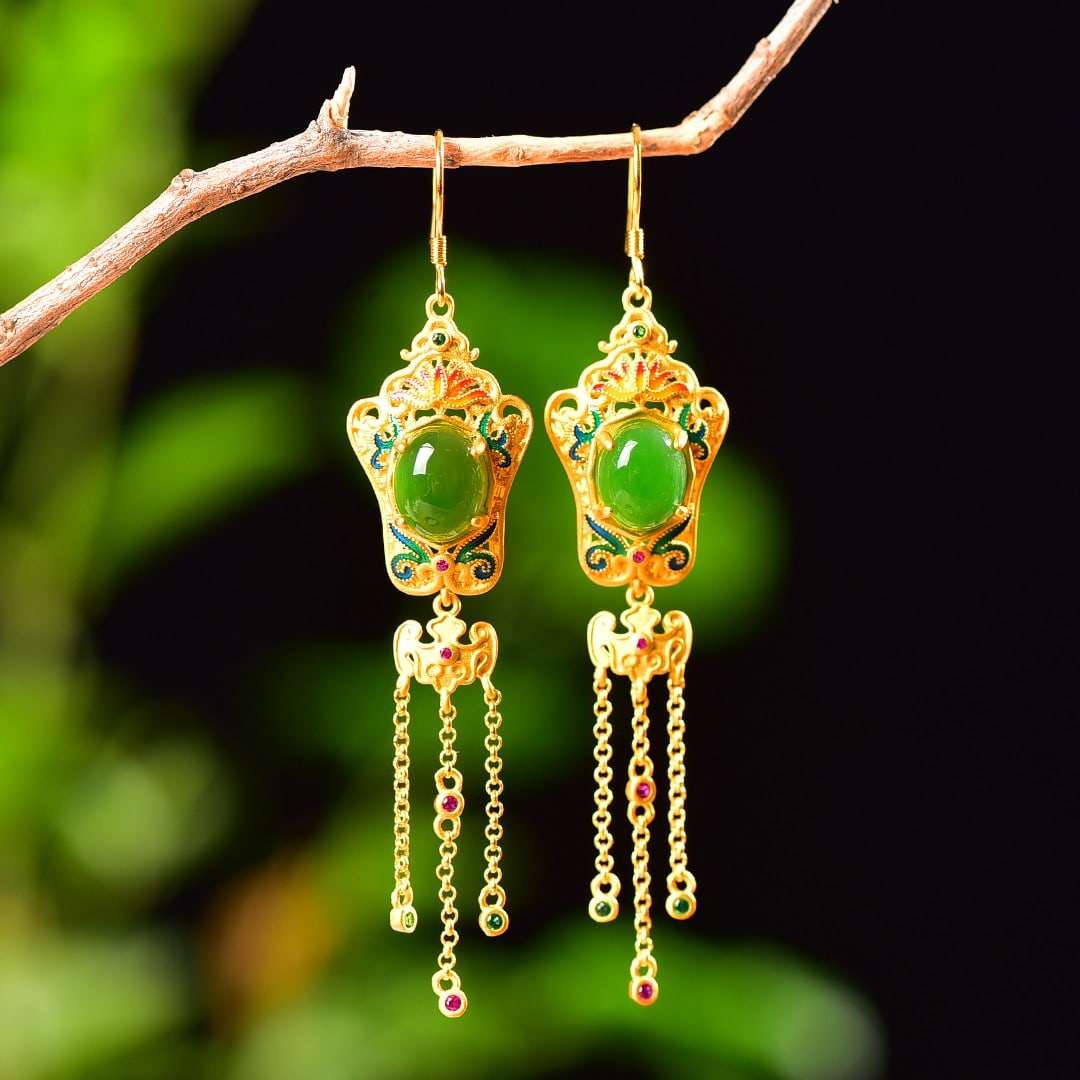 A pair of Exquisite Silver-Inlaid Hotan Jade Jasper Multiple Treasures Earring: A pair of Exquisite Silver-Inlaid Hotan Jade Jasper Multiple Treasures Earring,Size:0.3inx0.4in 一对银镶和田碧玉多宝耳坠