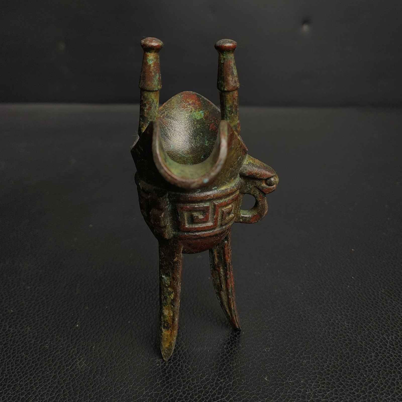 An Exquisite Bronze Goblet - 2