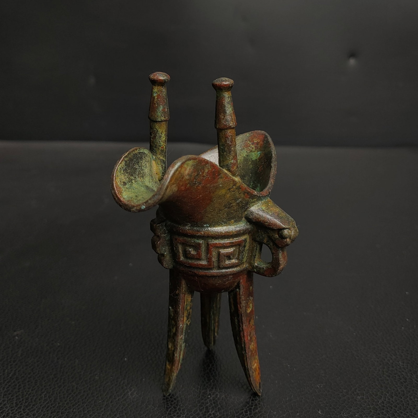 An Exquisite Bronze Goblet - 3