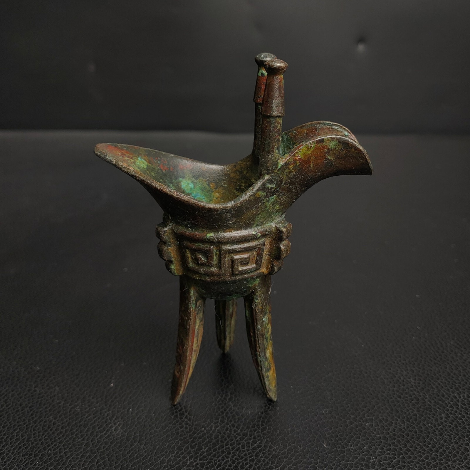An Exquisite Bronze Goblet - 6