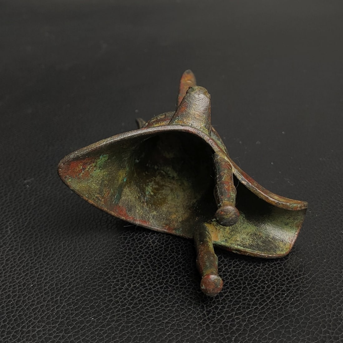 An Exquisite Bronze Goblet - 8