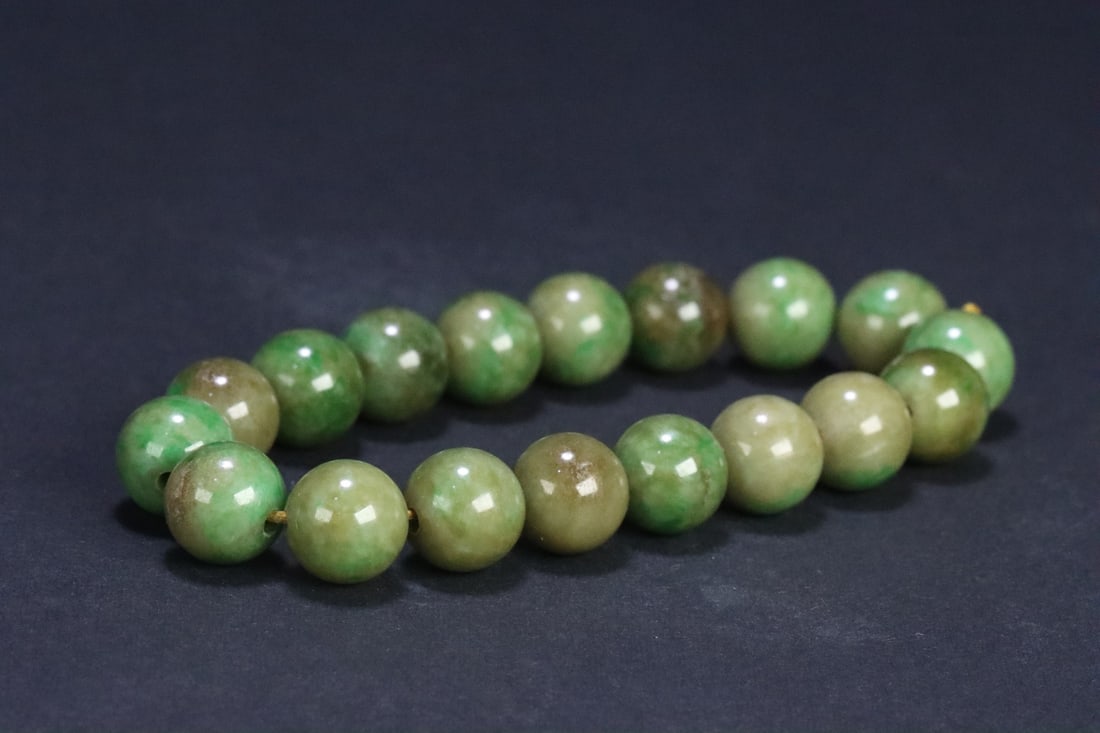 An Exquisite Jadeite Bracelets - 5