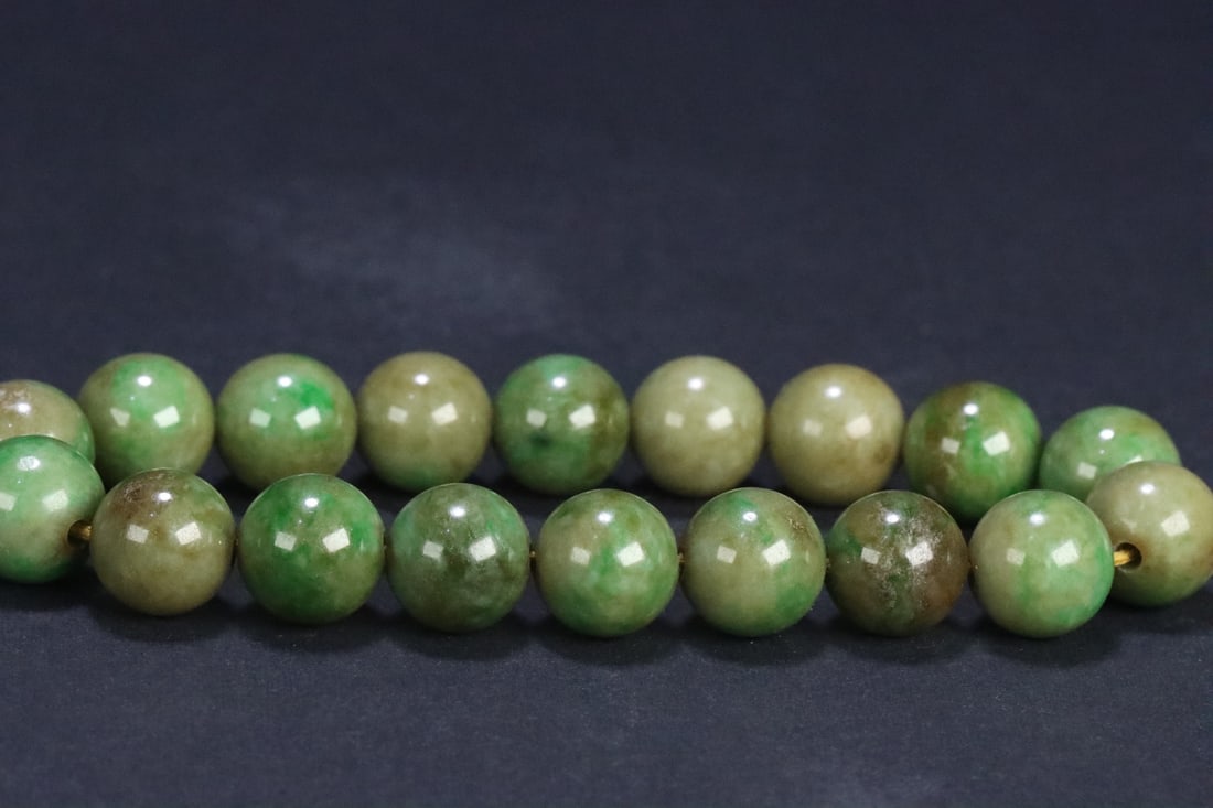 An Exquisite Jadeite Bracelets - 7