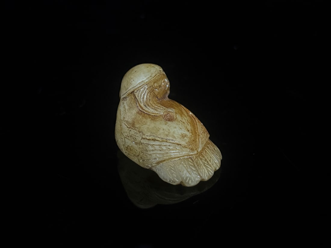 An Exquisite White Jade Eagle - 4