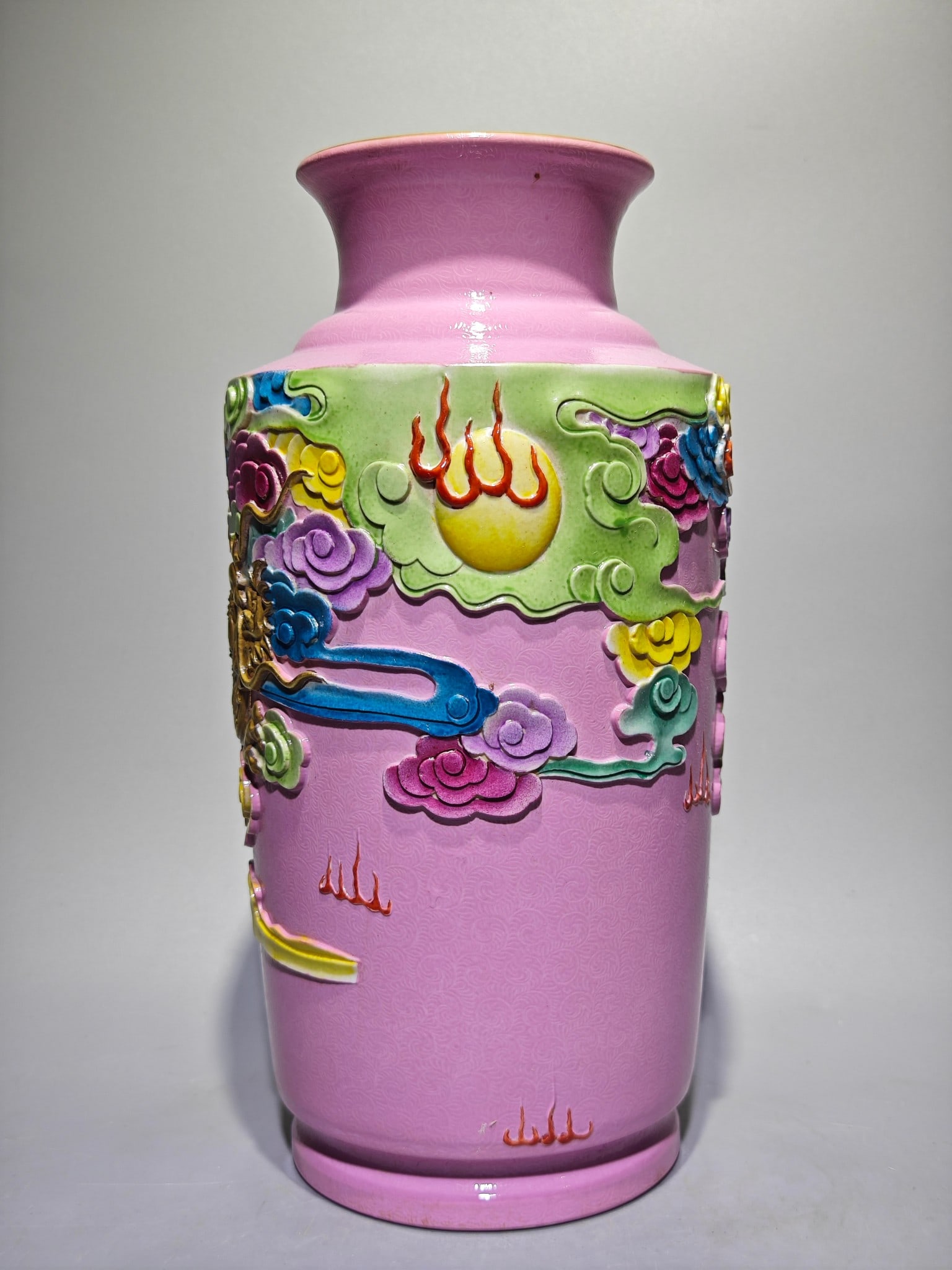An Exquisite Enamel Dragon Pattern Vase - 3