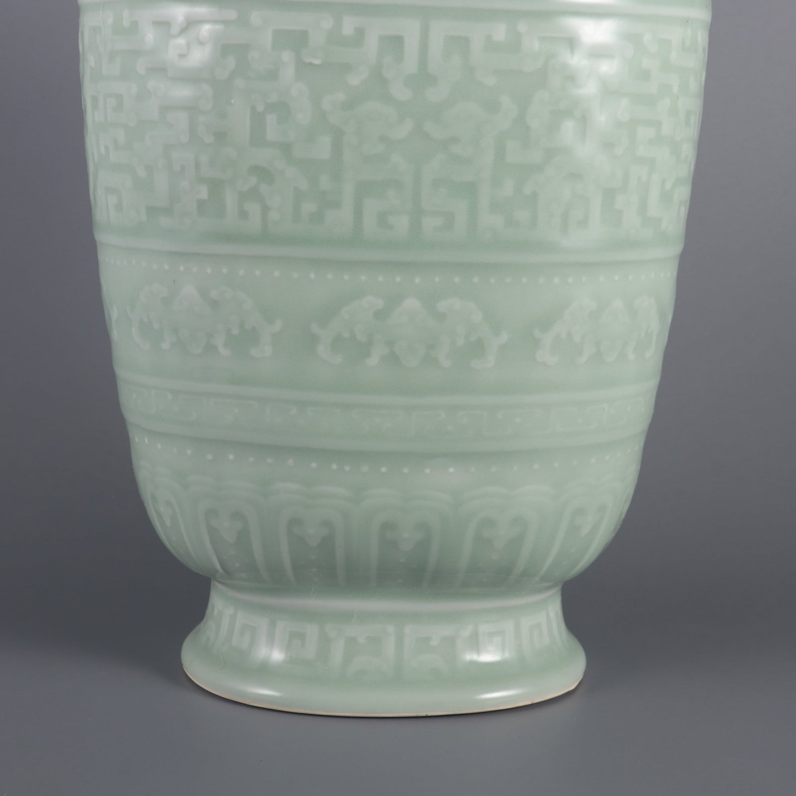An Exquisite Celadon Glazed Dragon Pattern Double-Ears Vase - 5