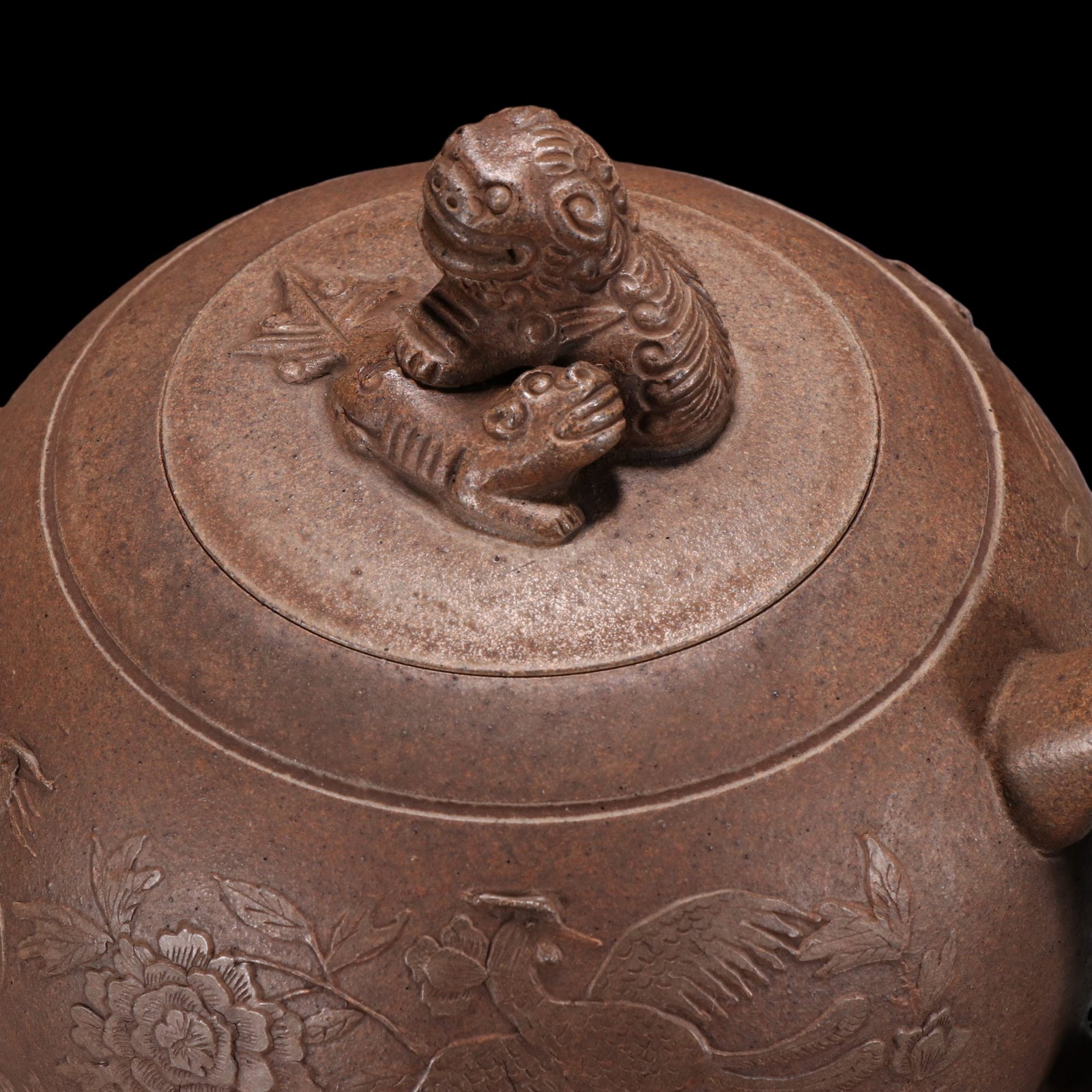 An Exquisite Purple Sands Flower Pattern Phoenix Pattern Teapot - 7