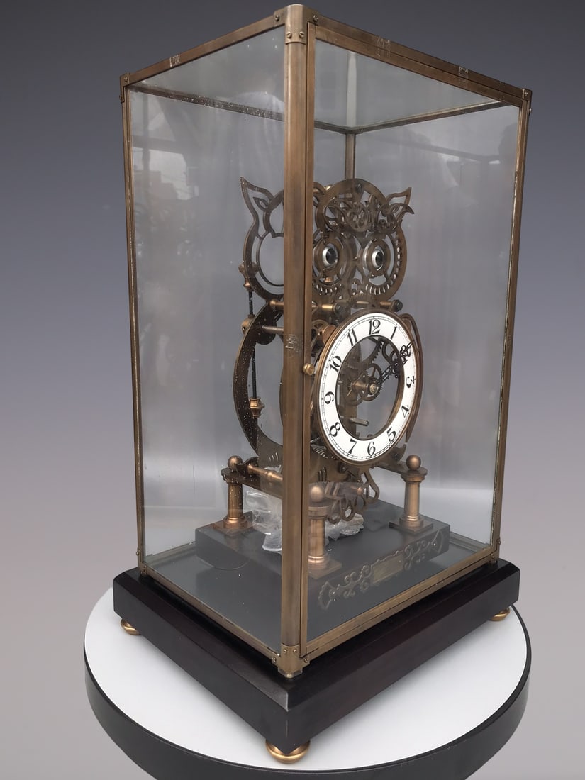 An Exquisite Bronze Clock - 2