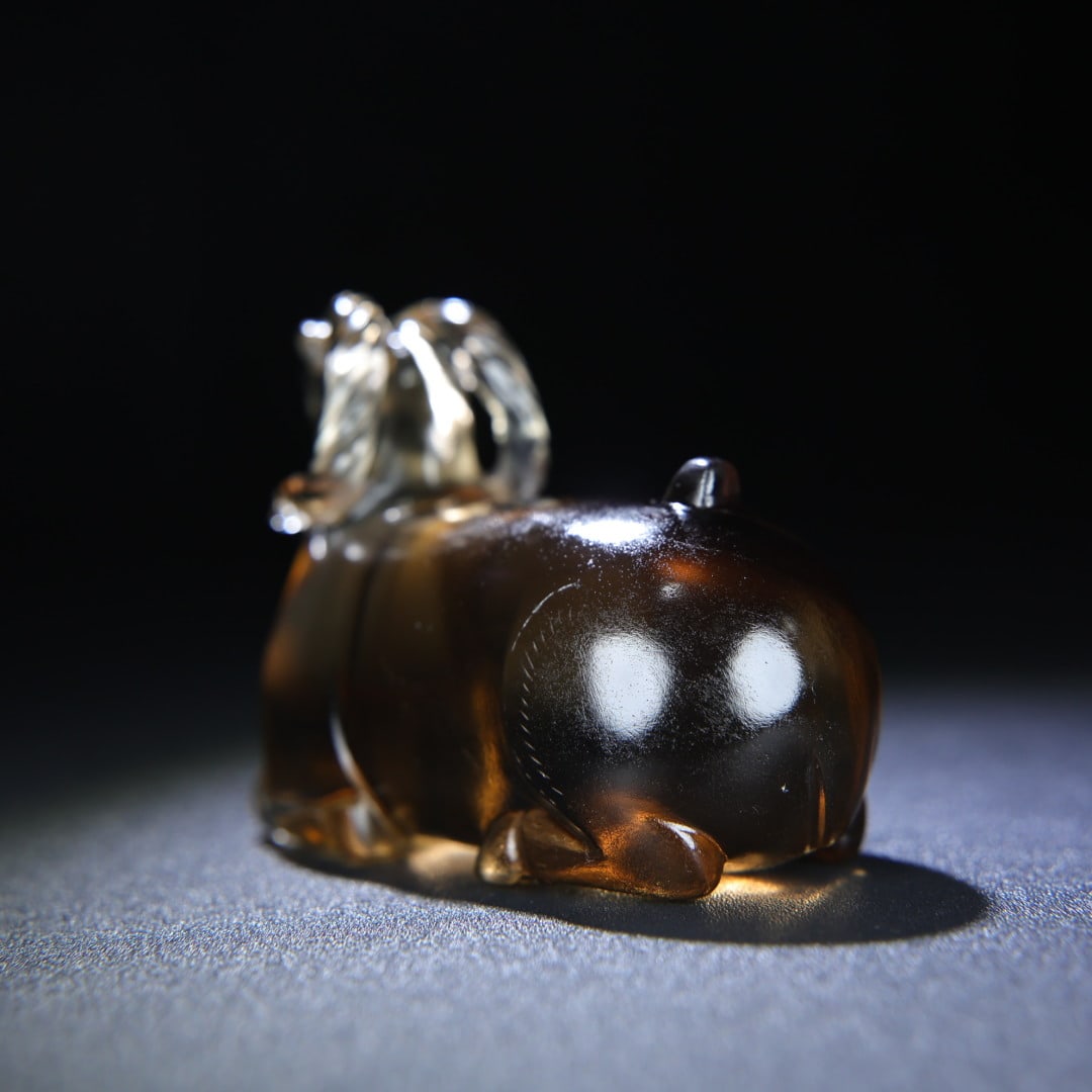 An Exquisite Crystal Sheep Hand Piece - 5