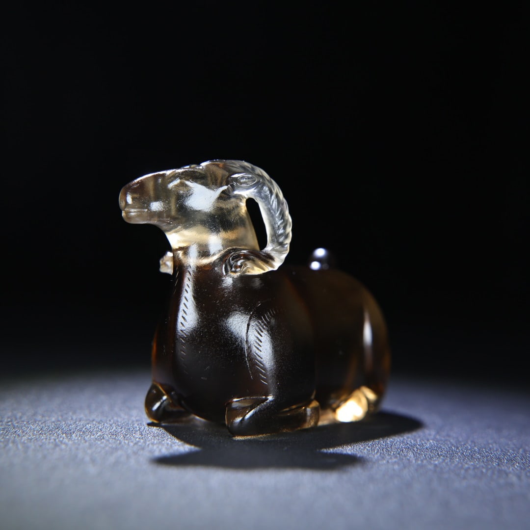 An Exquisite Crystal Sheep Hand Piece - 7