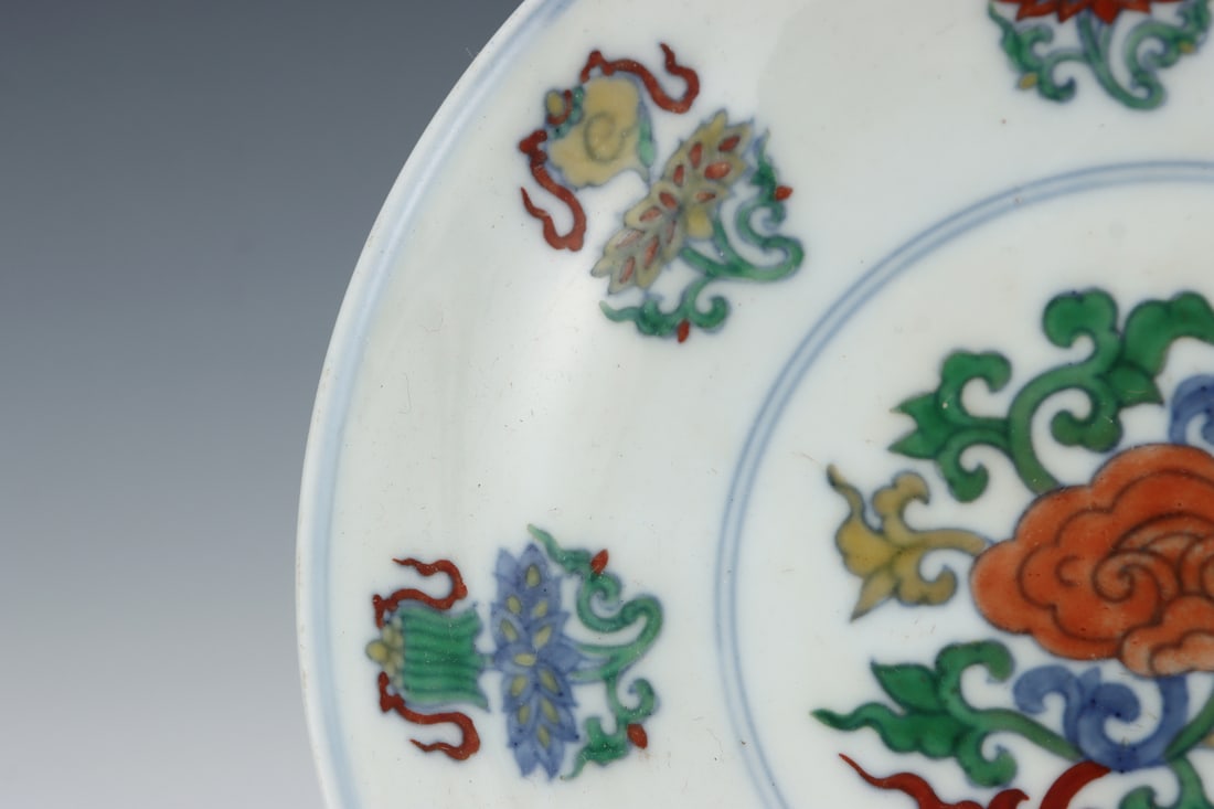 An Exquisite Doucai Flower Pattern Eight Treasures Pattern Plate - 5