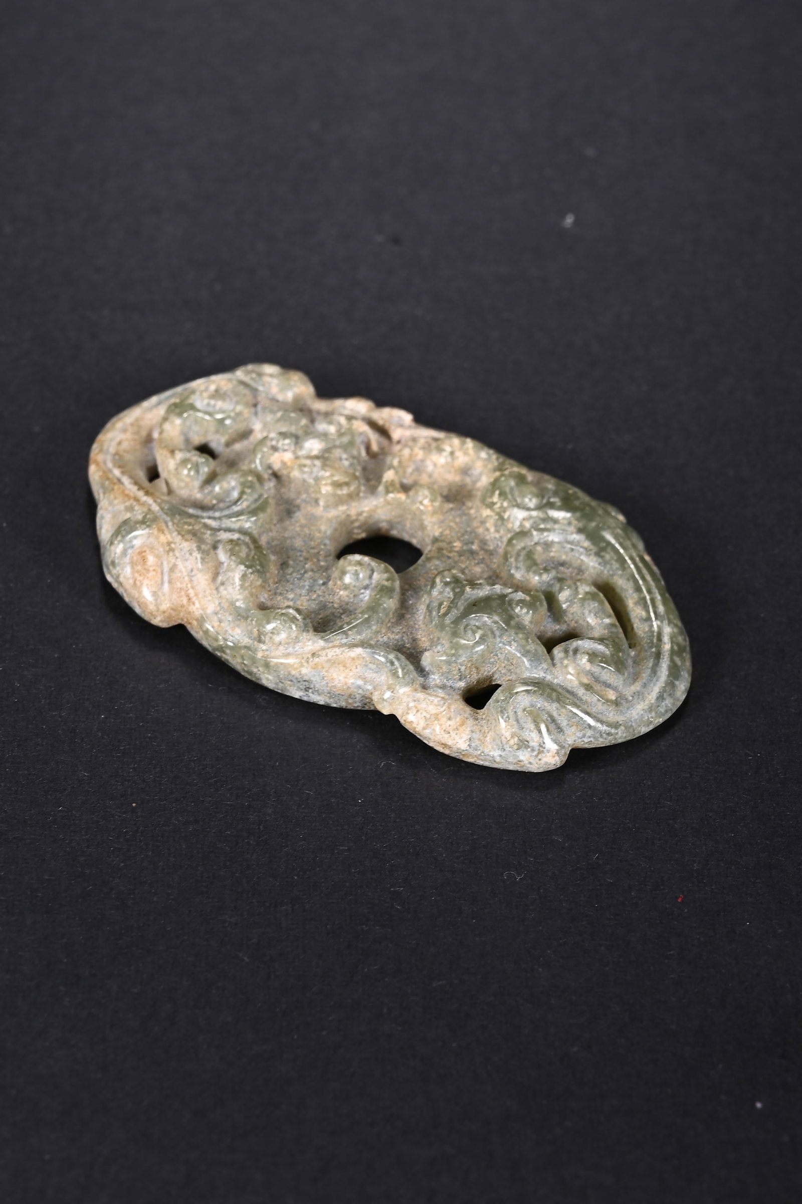 An Exquisite White Jade Chi-Dragon Pattern Pendant - 6