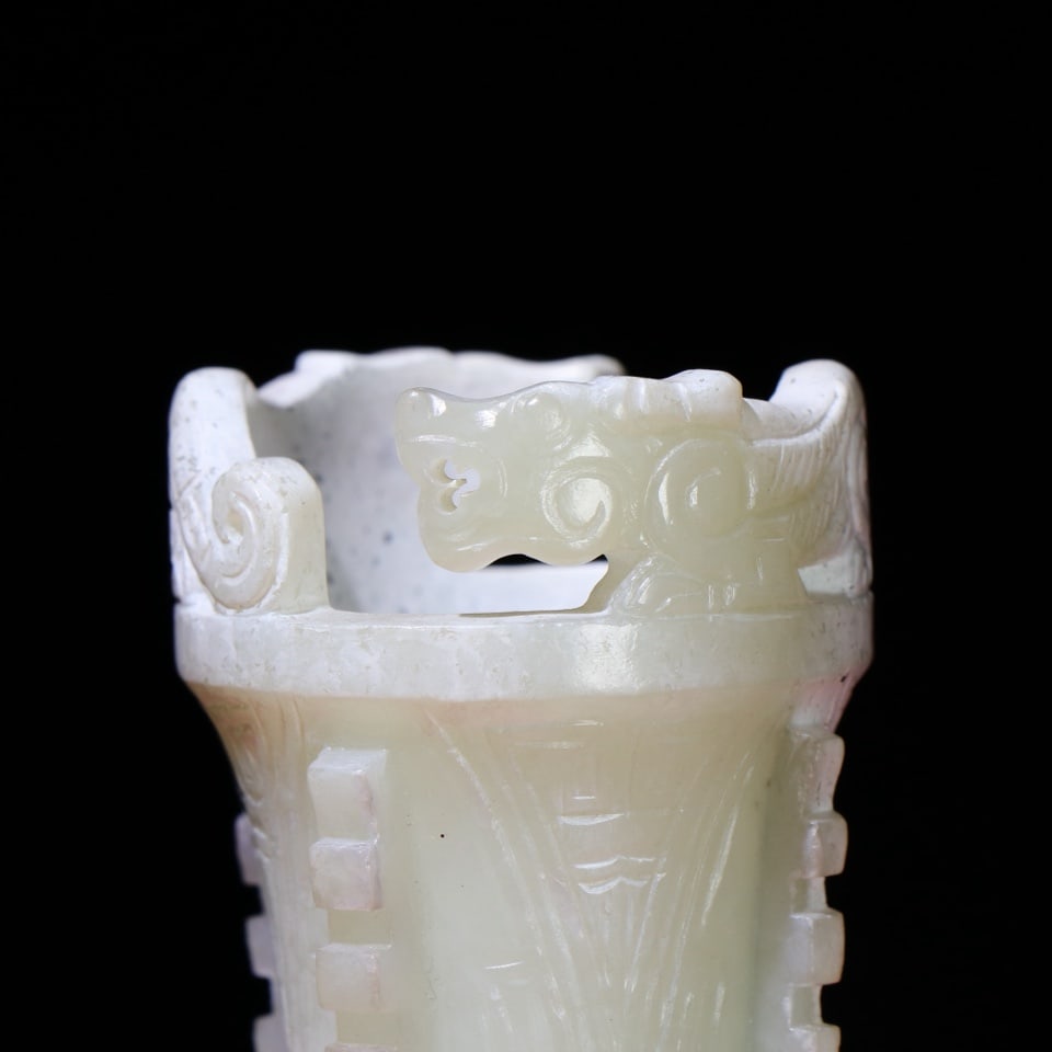 An Exquisite White Jade Beast-Face Pattern Cup - 8