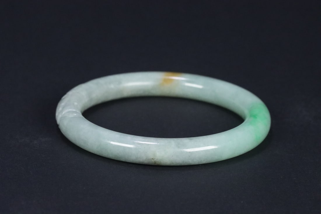 An Exquisite Jadeite Dragon Pattern Bracelets - 4
