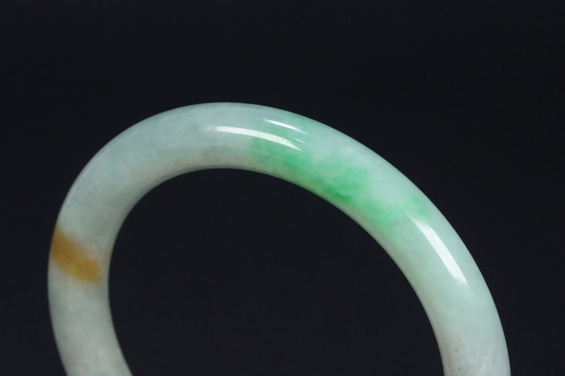 An Exquisite Jadeite Dragon Pattern Bracelets - 9