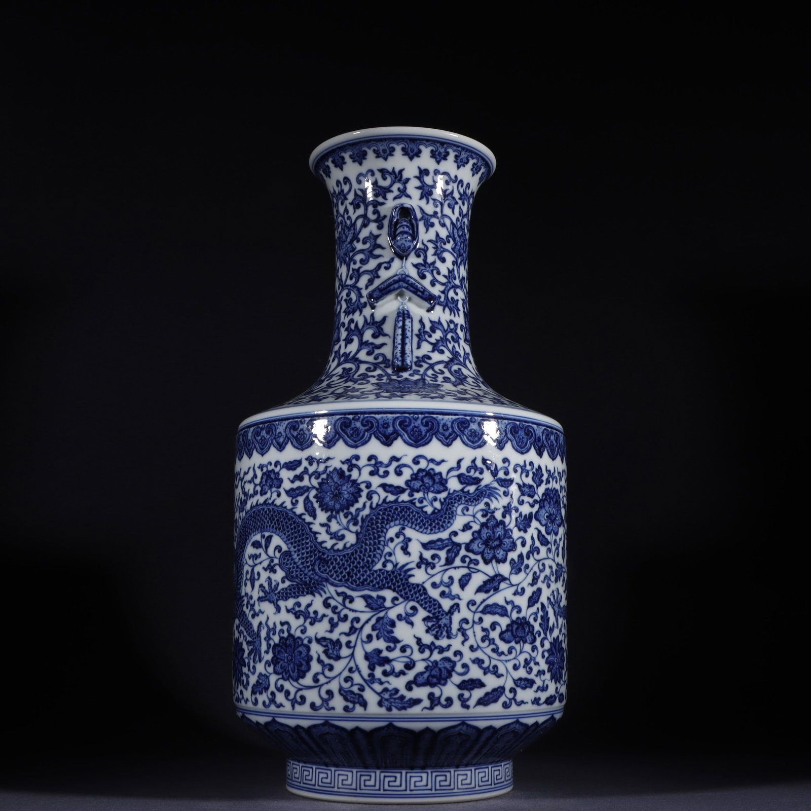 An Exquisite Blue and White Dragon Pattern Flower Pattern Vase - 7