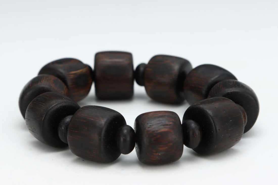An Exquisite Eaglewood Bracelets - 6