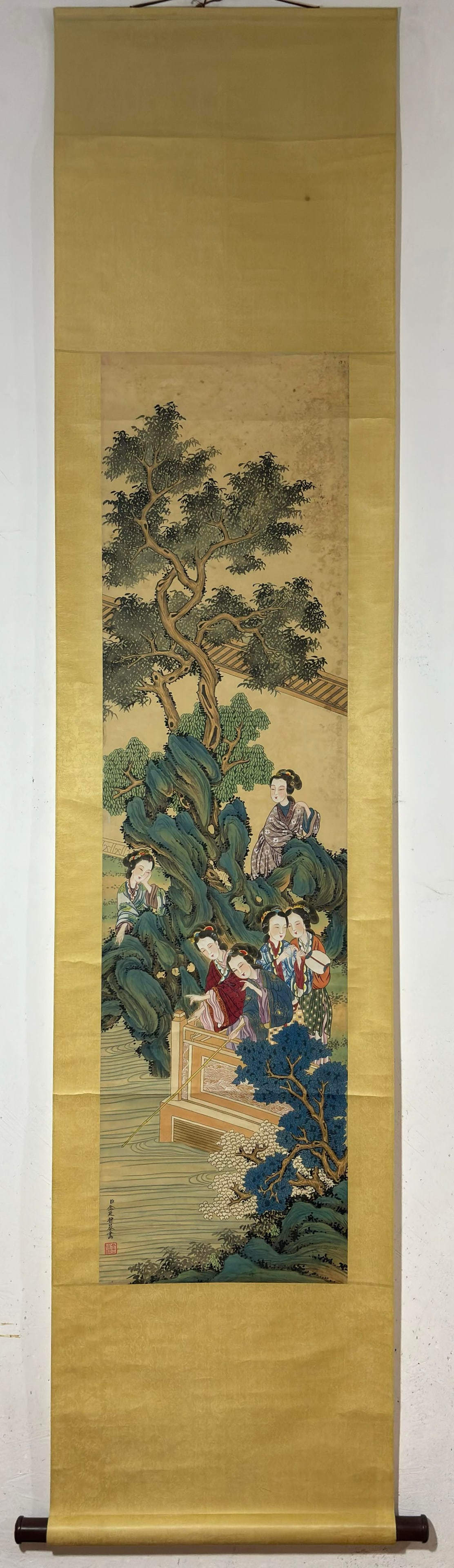A Chinese Vertical Scroll Ink Painting of Character and Story on Silk: A Chinese Vertical Scroll Ink Painting of Character and Story on Silk Jin yanbiao Without frame Size:52.8inx14in金廷标人物图 绢本立轴Without