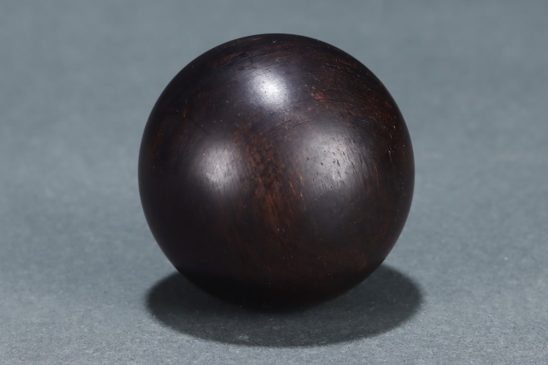 An Exquisite Eaglewood Hand Piece - 5