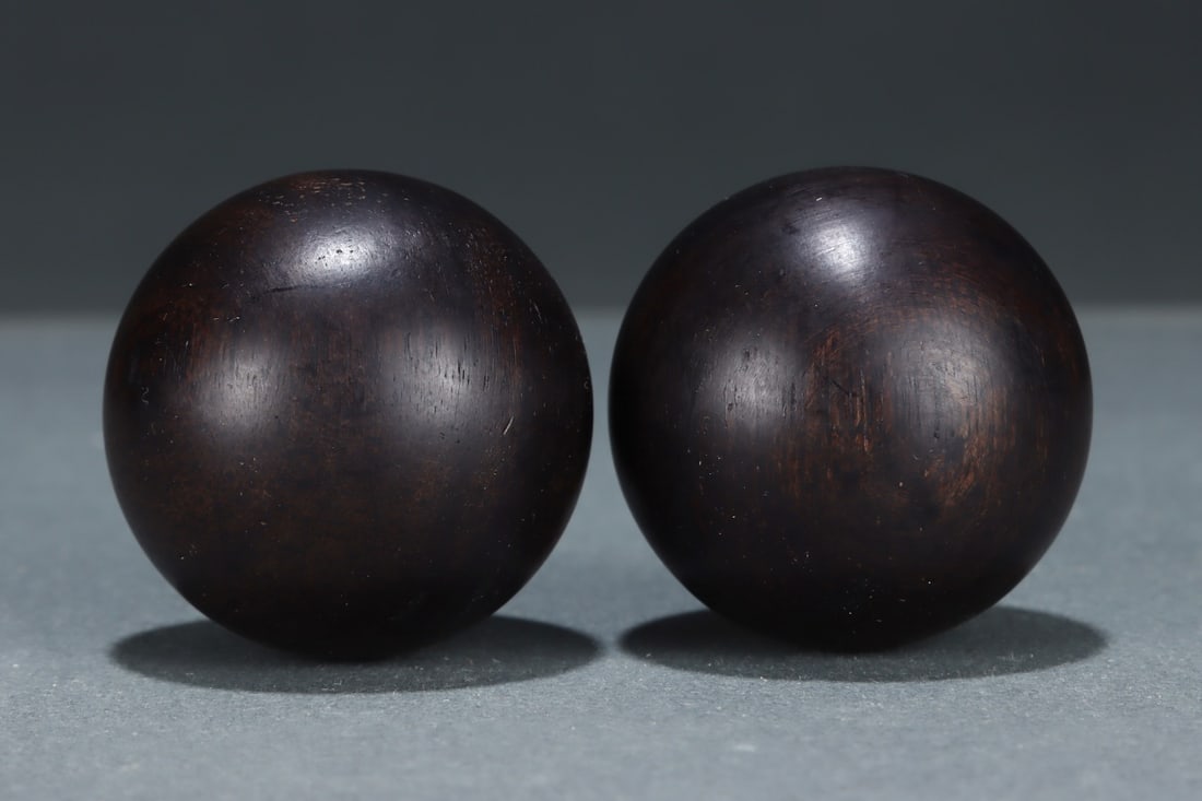 An Exquisite Eaglewood Hand Piece - 7