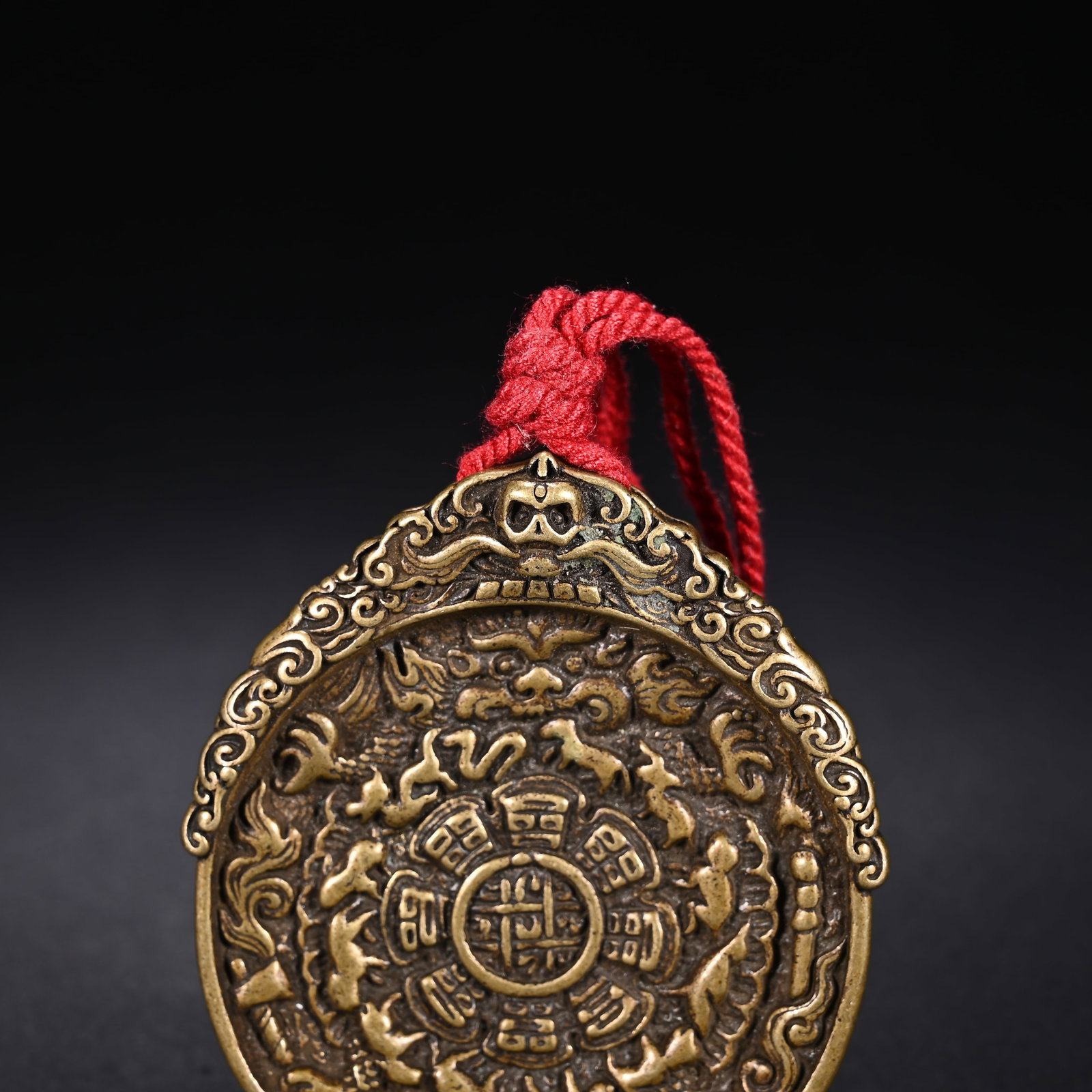 An Exquisite Bronze Trigram Pattern Pendant - 2