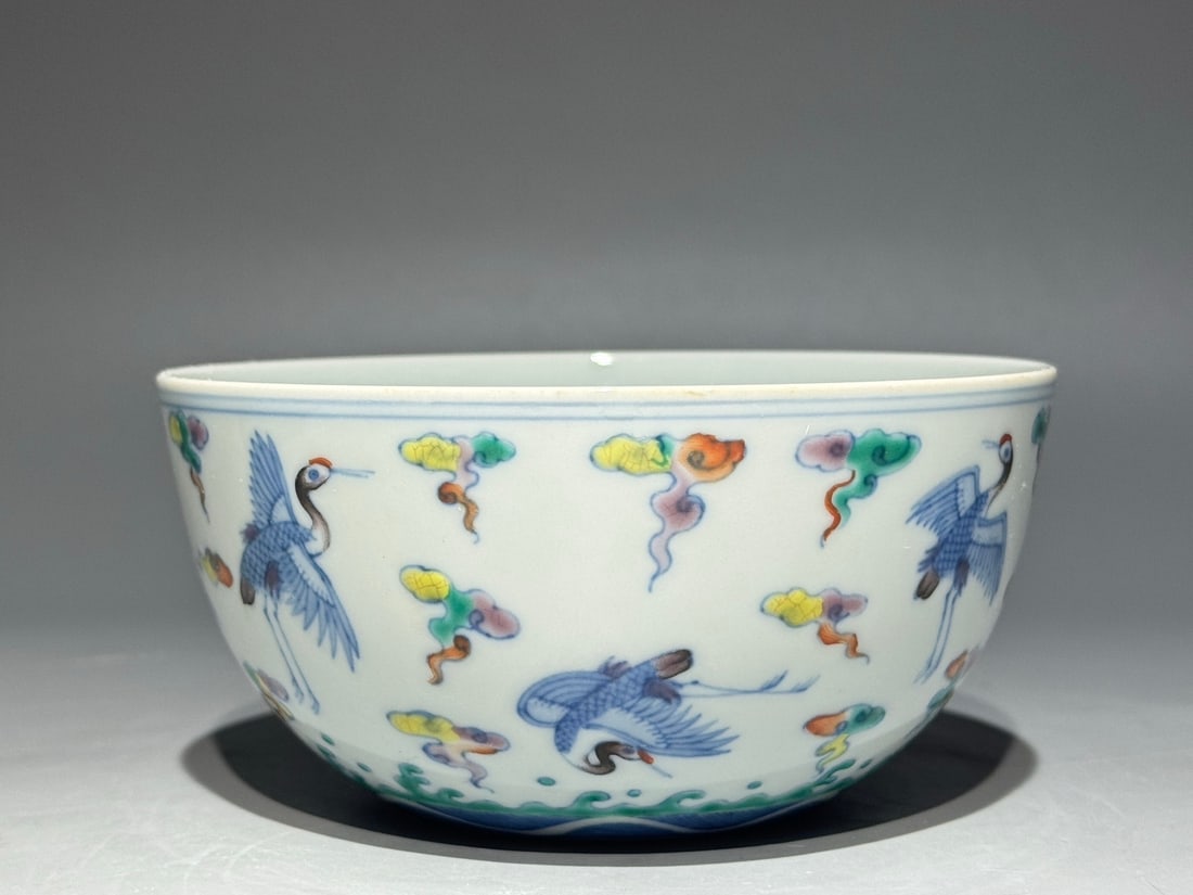 An Exquisite Doucai Crane Pattern Cup - 2