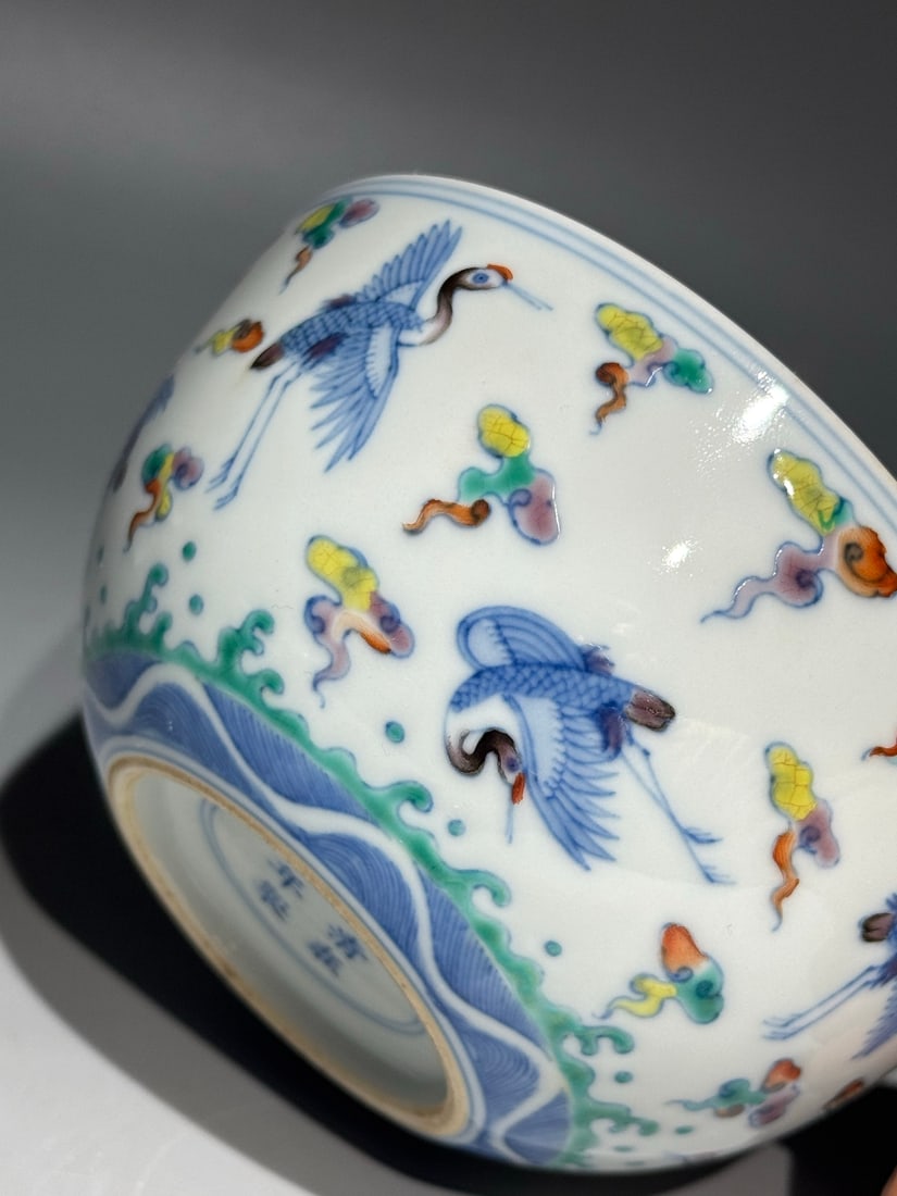 An Exquisite Doucai Crane Pattern Cup - 7