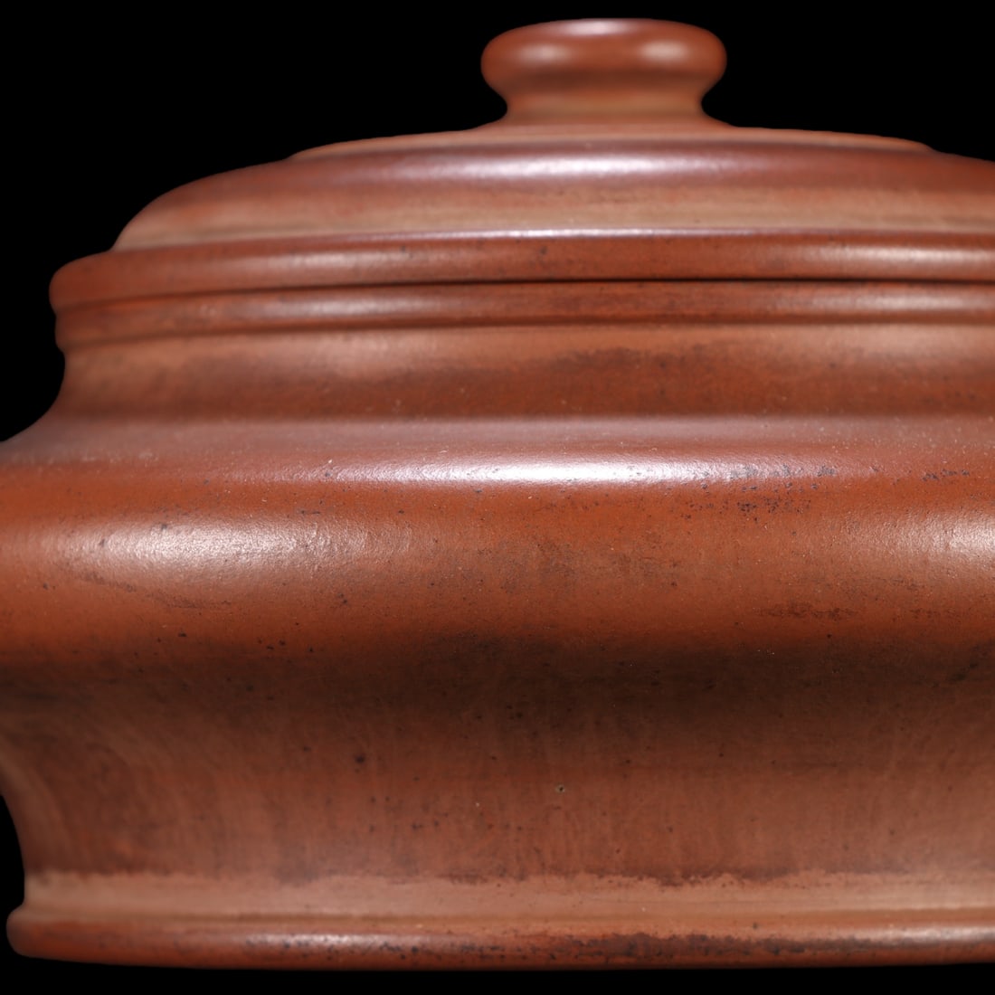 An Exquisite Purple Sands Teapot - 2