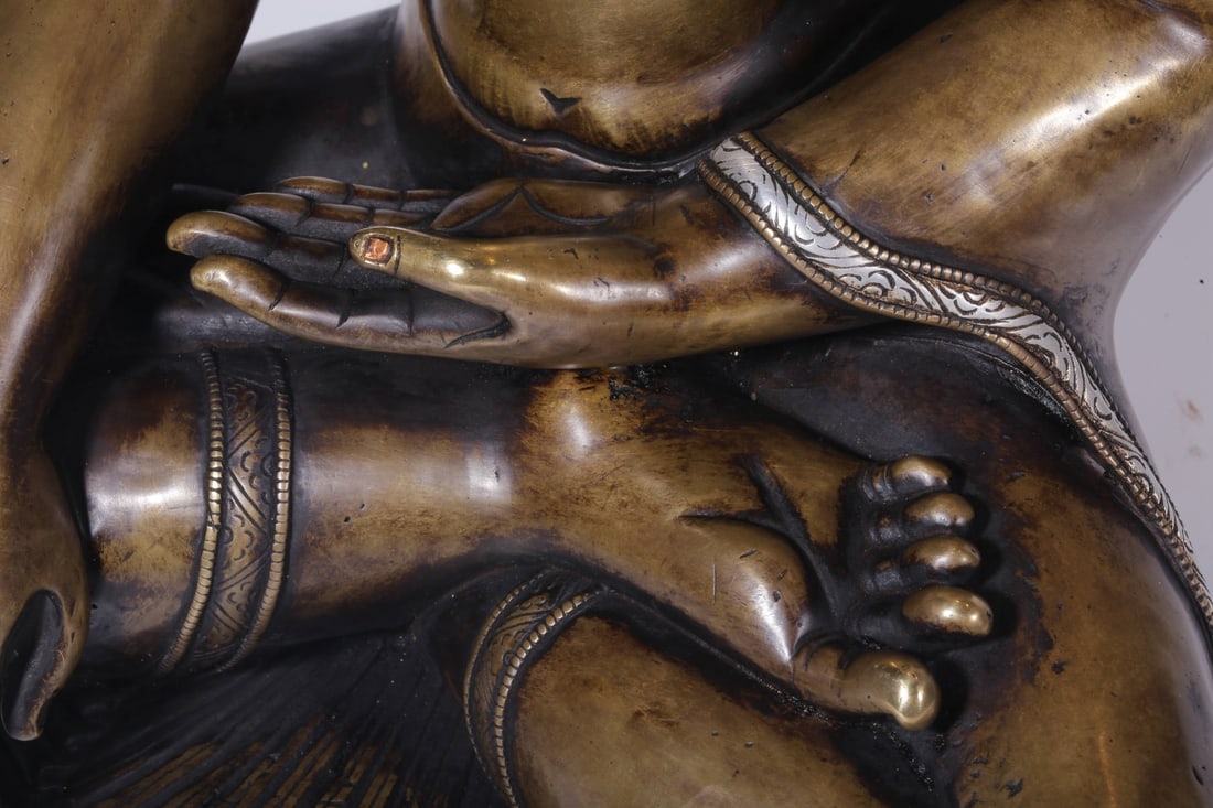 An Exquisite Alloy Copper Buddha Statue - 4